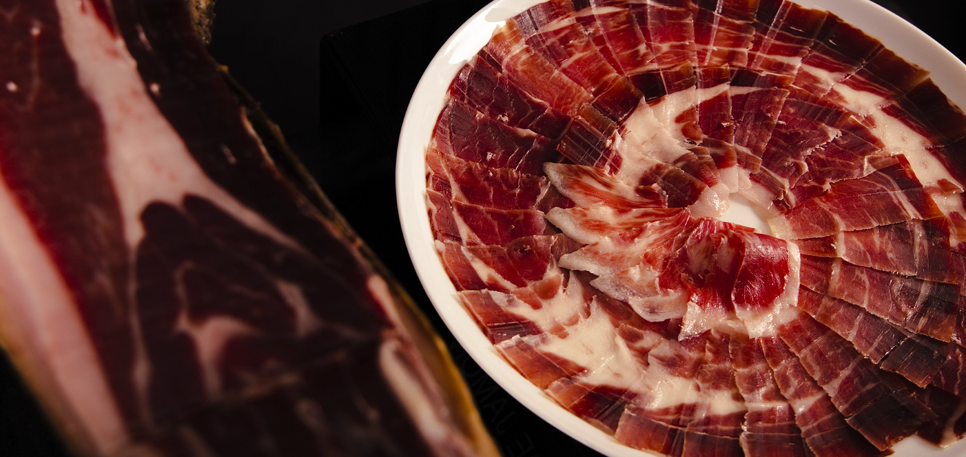 sliderplatojamon_03_1920x908 Plato Jamón